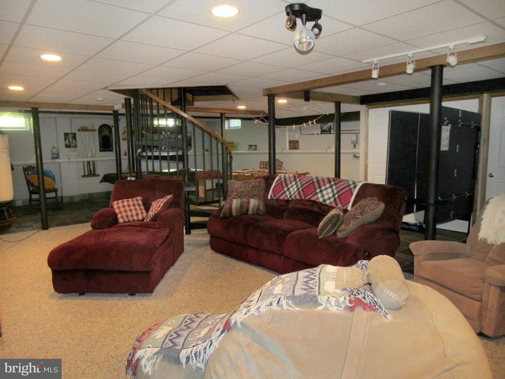 437 Hill Road Green Lane, PA 18054 - Photo 30 of 39 Gallery Image 30
