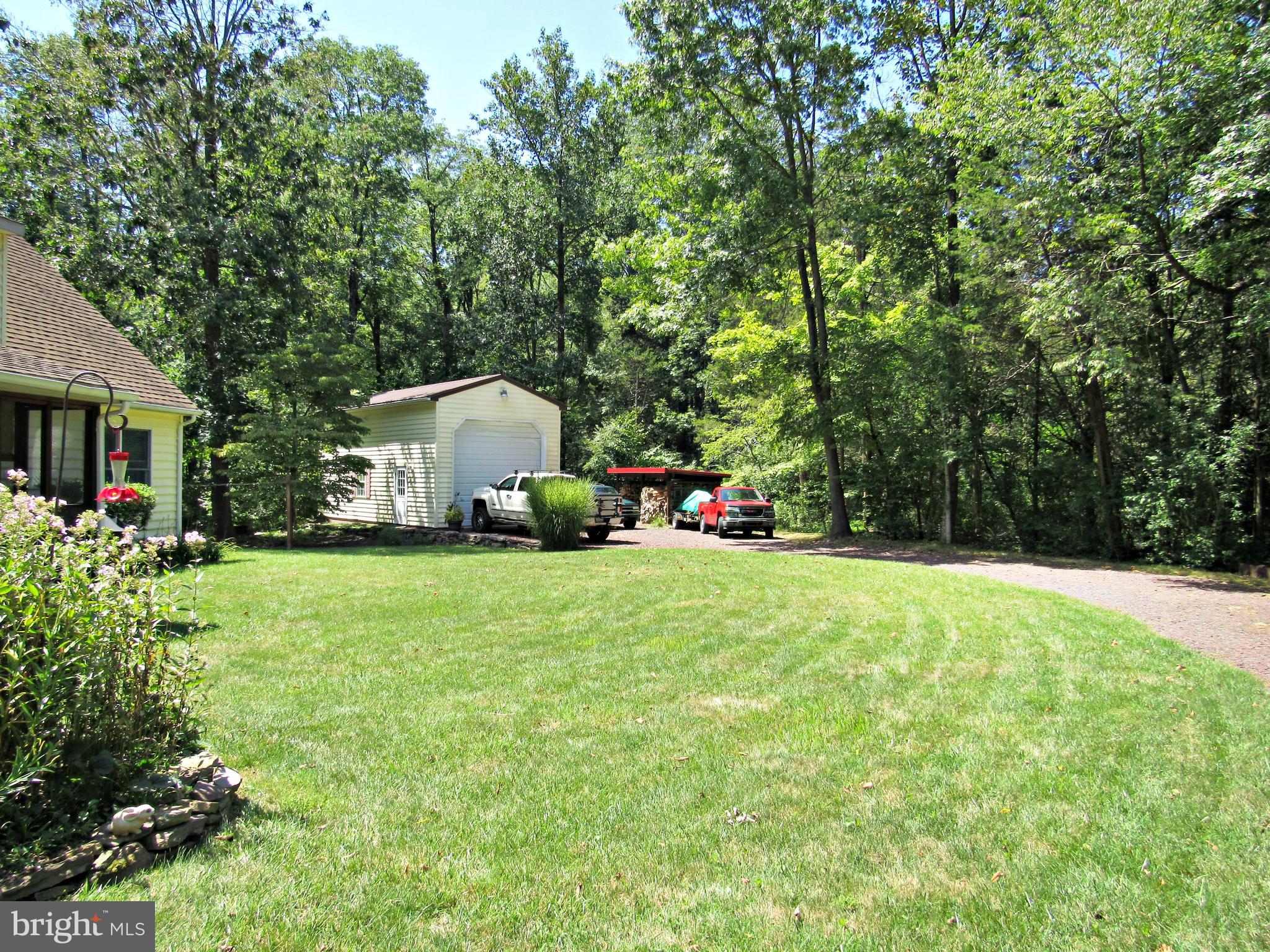 437 Hill Road Green Lane, PA 18054 - Photo 7 of 39 Gallery Image 7