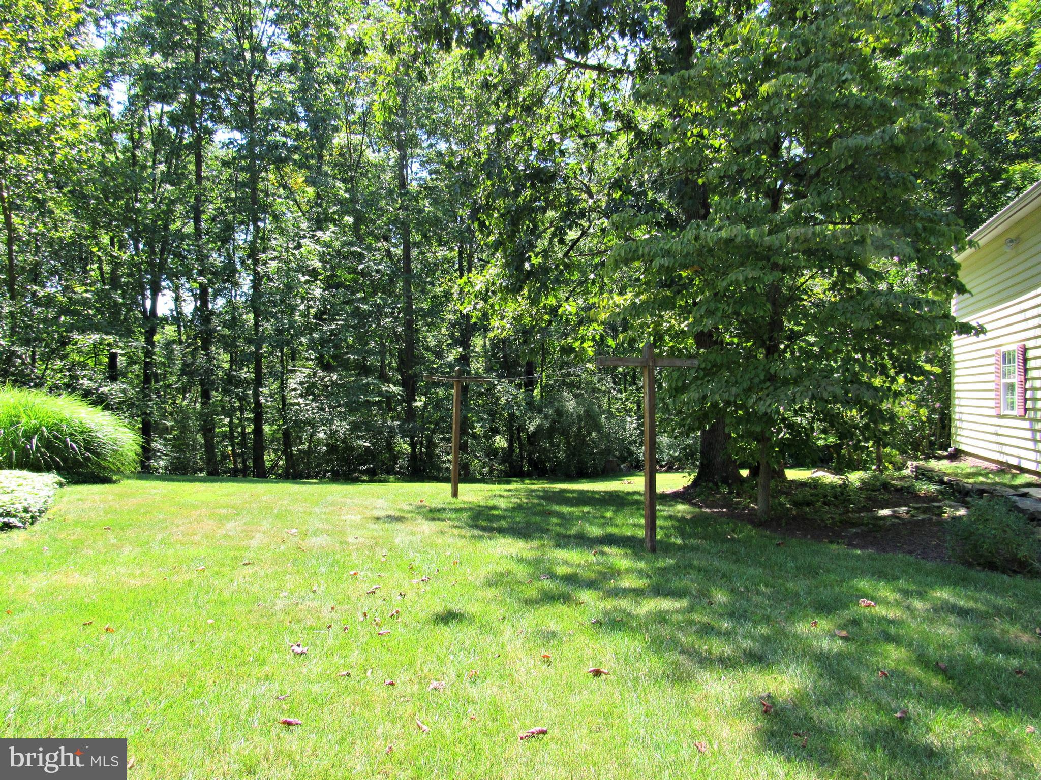 437 Hill Road Green Lane, PA 18054 - Photo 9 of 39 Gallery Image 9