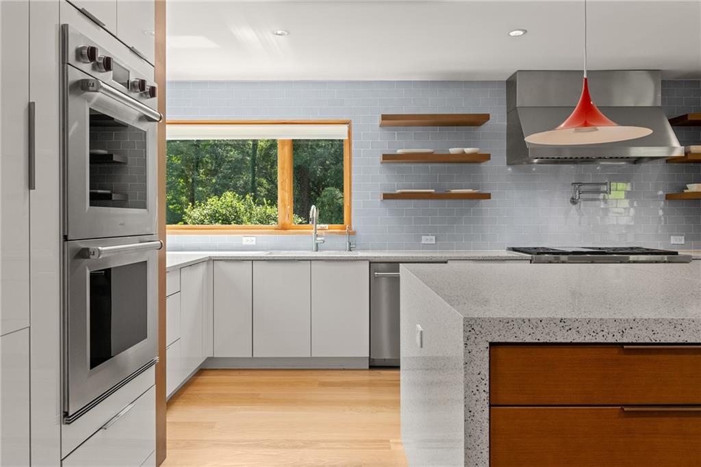878 Barton Woods Road Northeast Atlanta, GA 30307 - Photo 14 of 75 Gallery Image 14