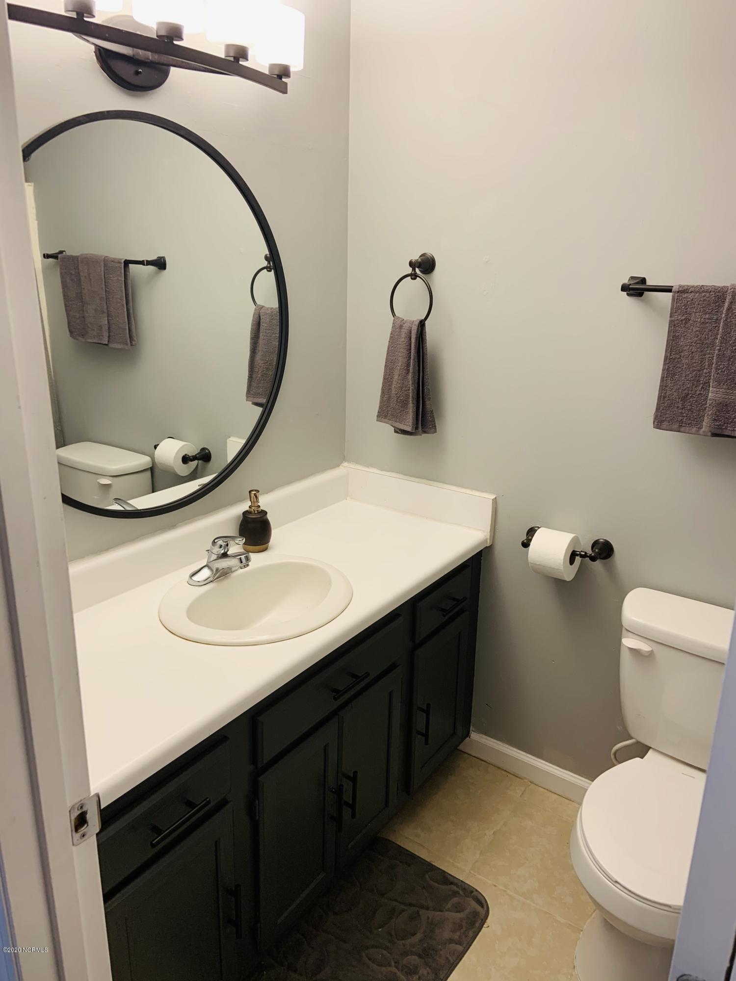 140 Parnell Road Hubert, NC 28539 - Photo 12 of 19 Full Hall Bath