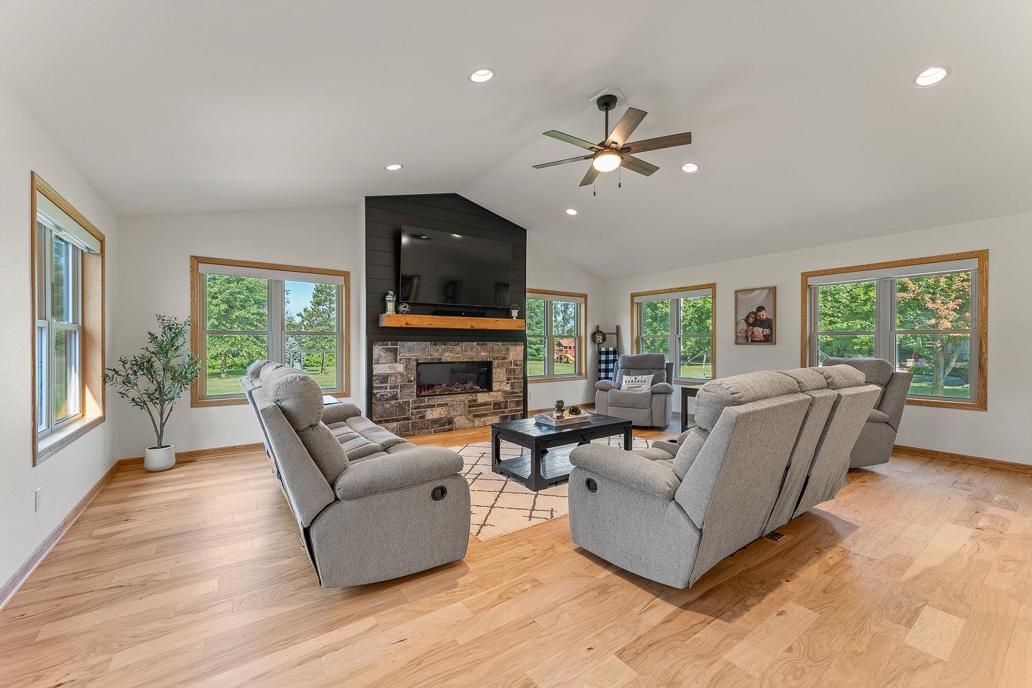 S4166 Whispering Pines Drive Baraboo, WI 53913 - Photo 17 of 56