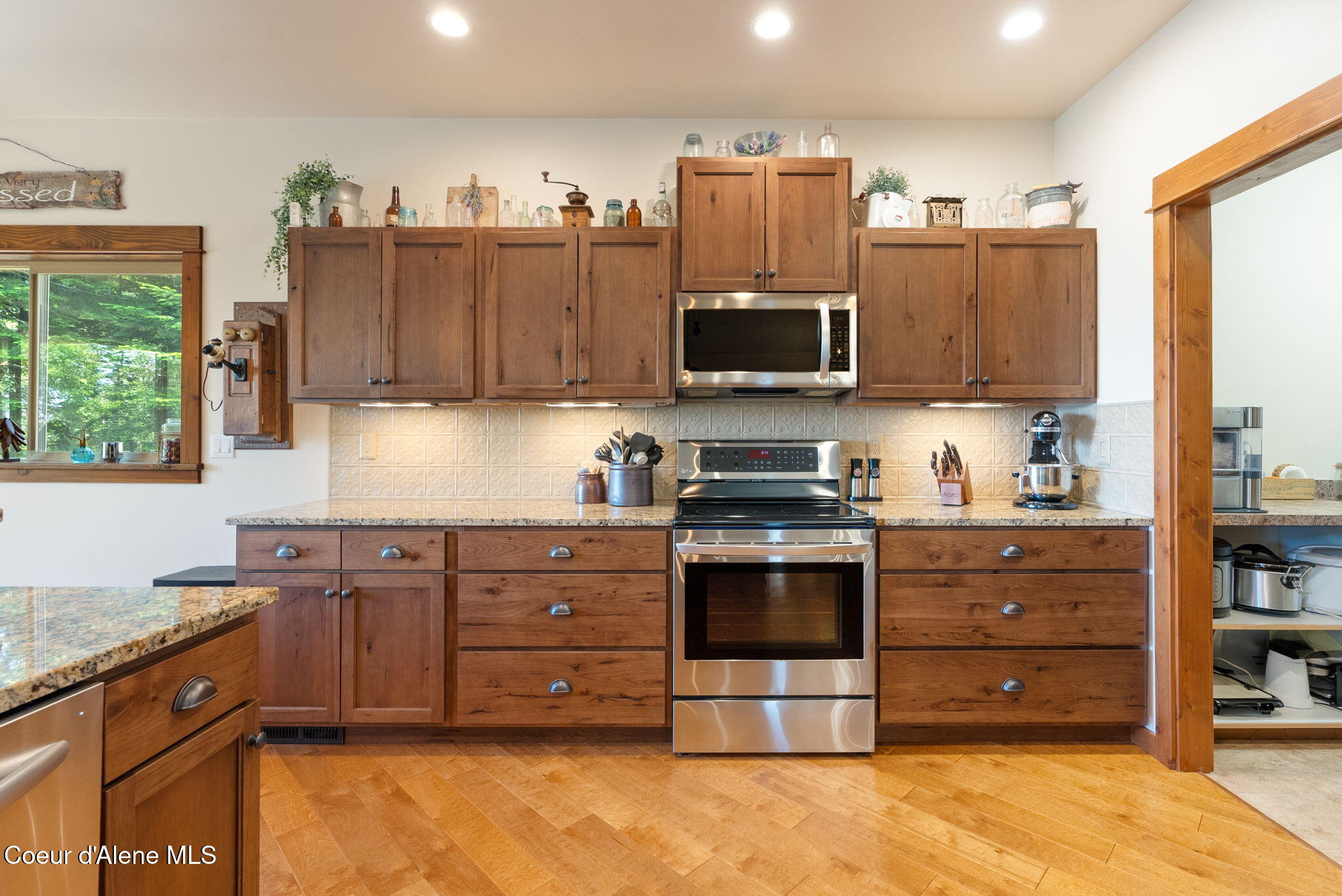 17378 North Freddi Road Rathdrum, ID 83858 - Photo 18 of 93 Custom Cabinets