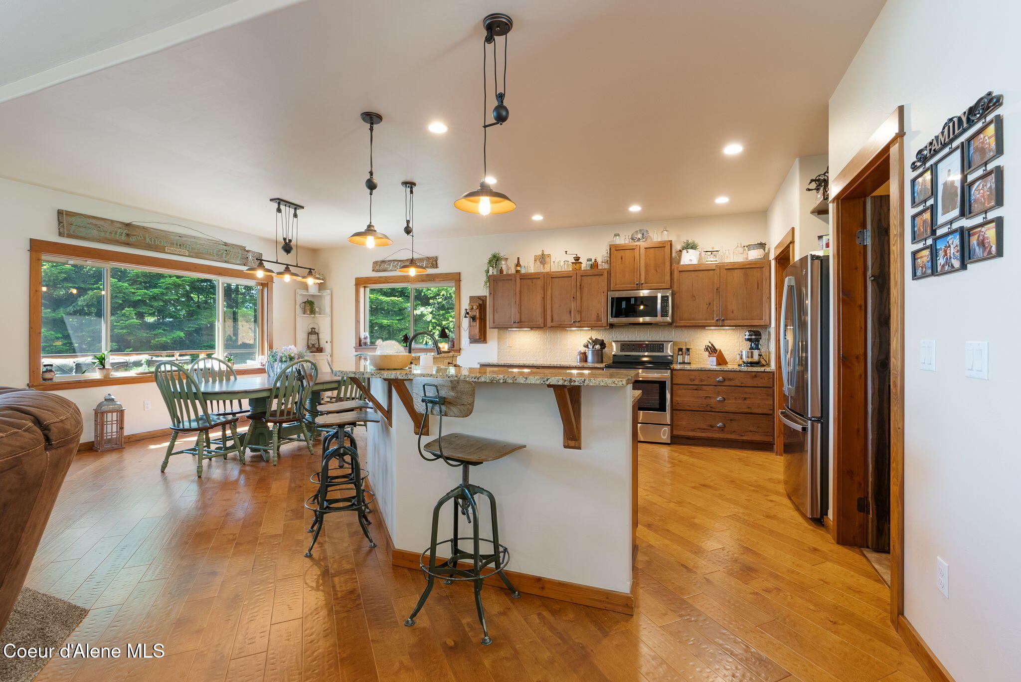 17378 North Freddi Road Rathdrum, ID 83858 - Photo 20 of 93 Dining and Kitchen