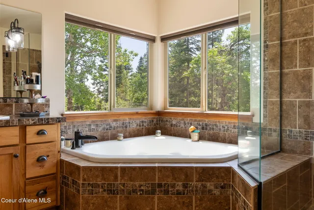 $1,699,000 | 17378 North Freddi Road, Rathdrum, ID 83858