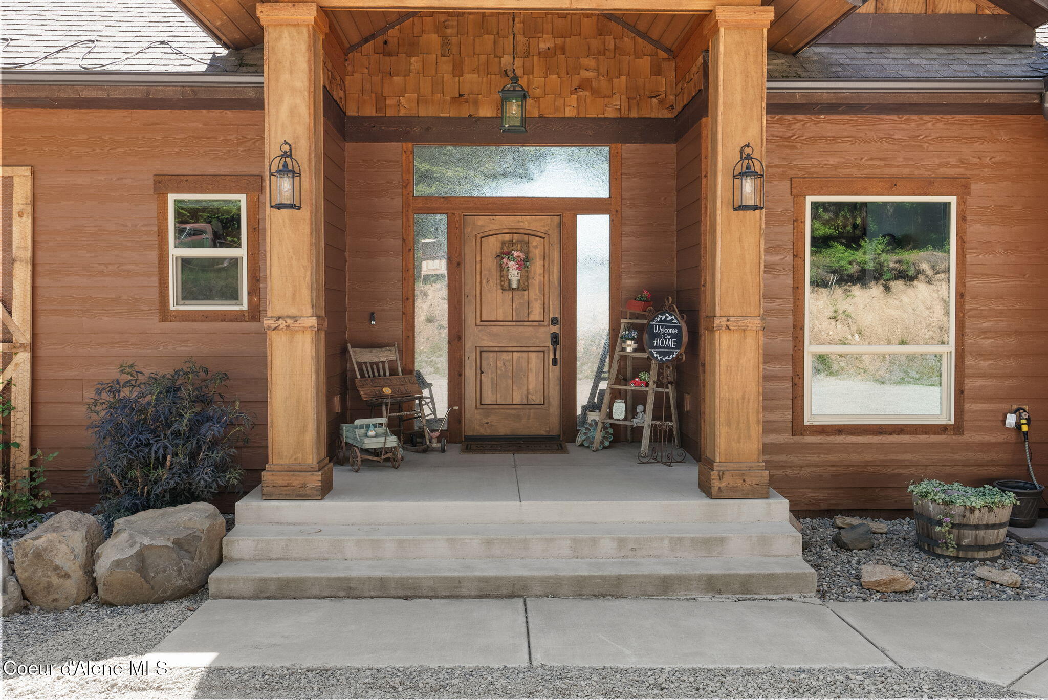 17378 North Freddi Road Rathdrum, ID 83858 - Photo 3 of 93 Front Door