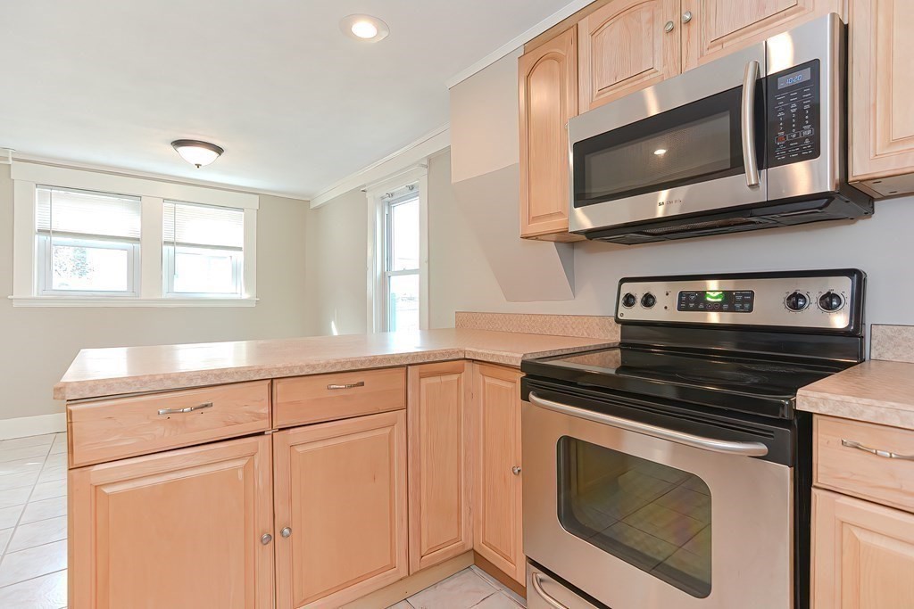 9 Maple Street Mendon, MA 01756 - Photo 13 of 34 Gallery Image 13