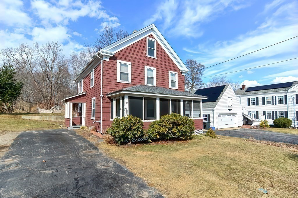 9 Maple Street Mendon, MA 01756 - Photo 3 of 34 Gallery Image 3