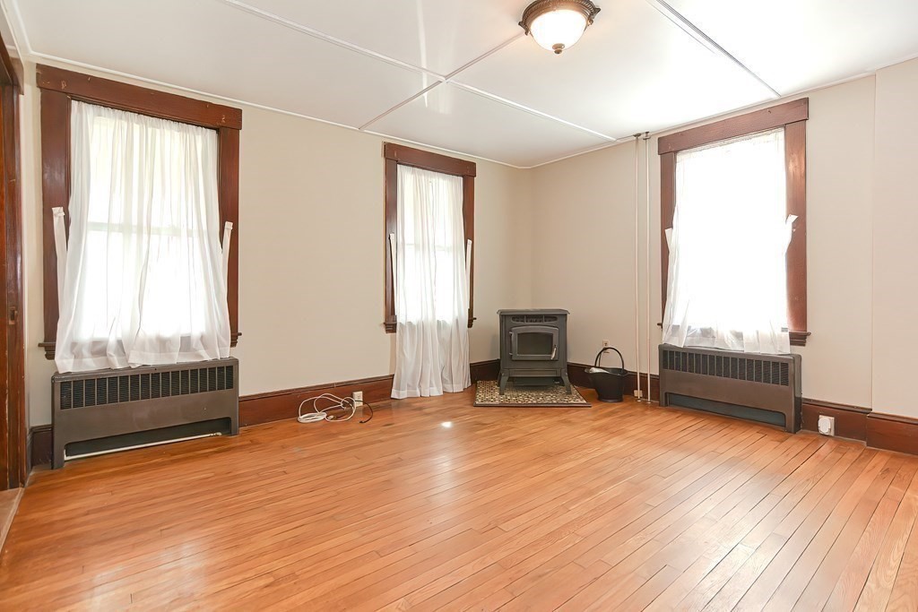 9 Maple Street Mendon, MA 01756 - Photo 7 of 34 Gallery Image 7