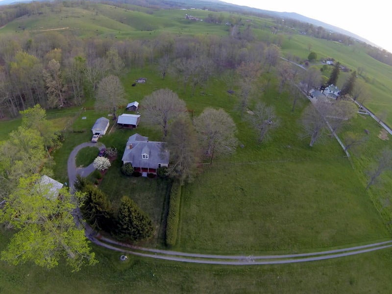 100 Hoke's Mill Road Union, WV 24983 - Photo 18 of 77 Gallery Image 18