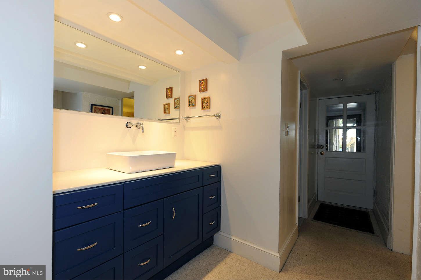 2413 Tunlaw Road Northwest Washington, DC 20007 - Photo 24 of 30 Bath