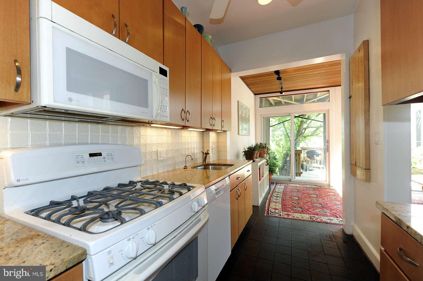 2413 Tunlaw Road Northwest Washington, DC 20007 - Photo 7 of 30 Kitchen