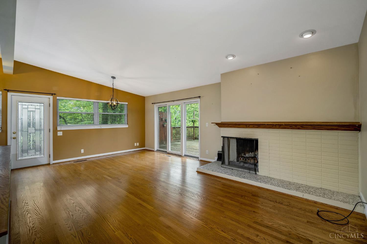 9960 Daly Road Cincinnati, OH 45231 - Photo 13 of 39 Gallery Image 13