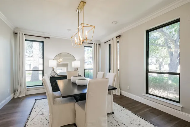 $935,000 | 502 Lee Shore Lane, Houston, TX 77079