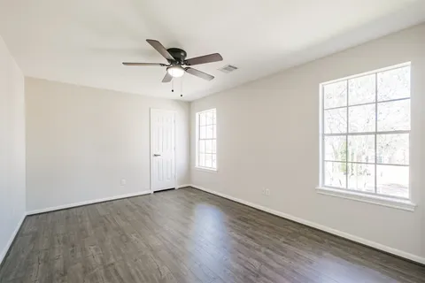 $935,000 | 502 Lee Shore Lane, Houston, TX 77079