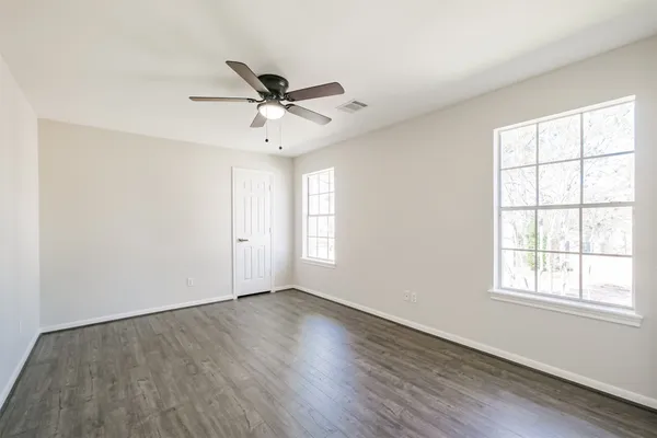 $935,000 | 502 Lee Shore Lane, Houston, TX 77079