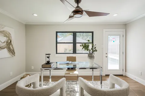 $935,000 | 502 Lee Shore Lane, Houston, TX 77079