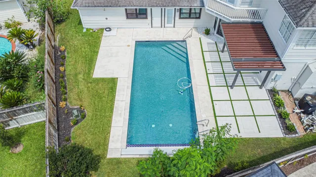 $935,000 | 502 Lee Shore Lane, Houston, TX 77079