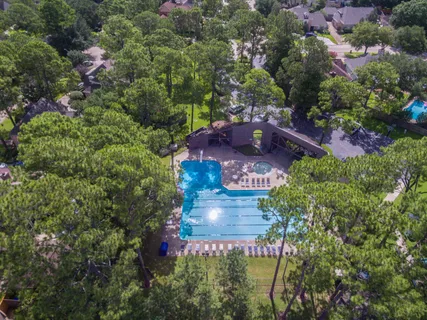 $935,000 | 502 Lee Shore Lane, Houston, TX 77079