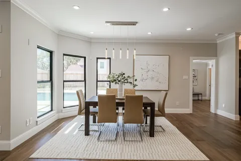 $950,000 | 502 Lee Shore Lane, Houston, TX 77079