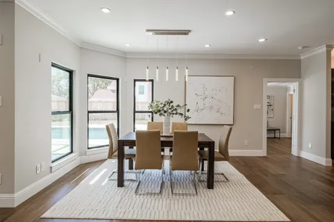 $935,000 | 502 Lee Shore Lane, Houston, TX 77079