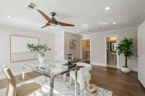 $935,000 | 502 Lee Shore Lane, Houston, TX 77079