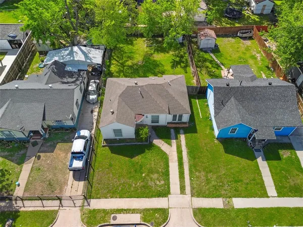 $225,000 | 317 Southeast 12th Street, Grand Prairie, TX 75051