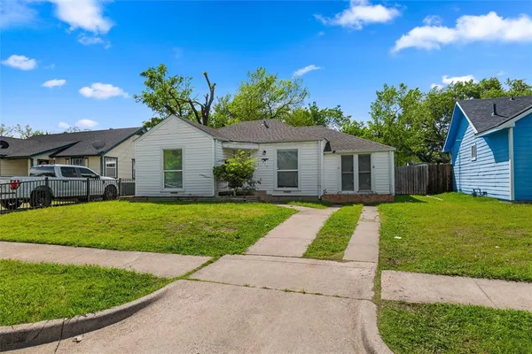 $225,000 | 317 Southeast 12th Street, Grand Prairie, TX 75051