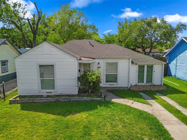 $225,000 | 317 Southeast 12th Street, Grand Prairie, TX 75051