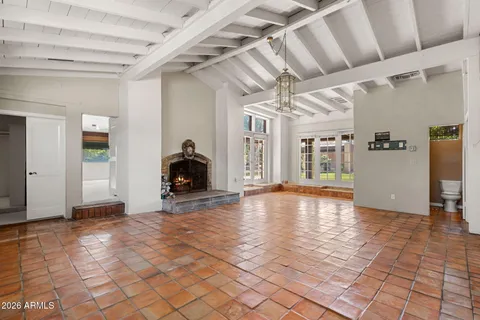 $2,395,000 | 4040 East Elm Street, Phoenix, AZ 85018