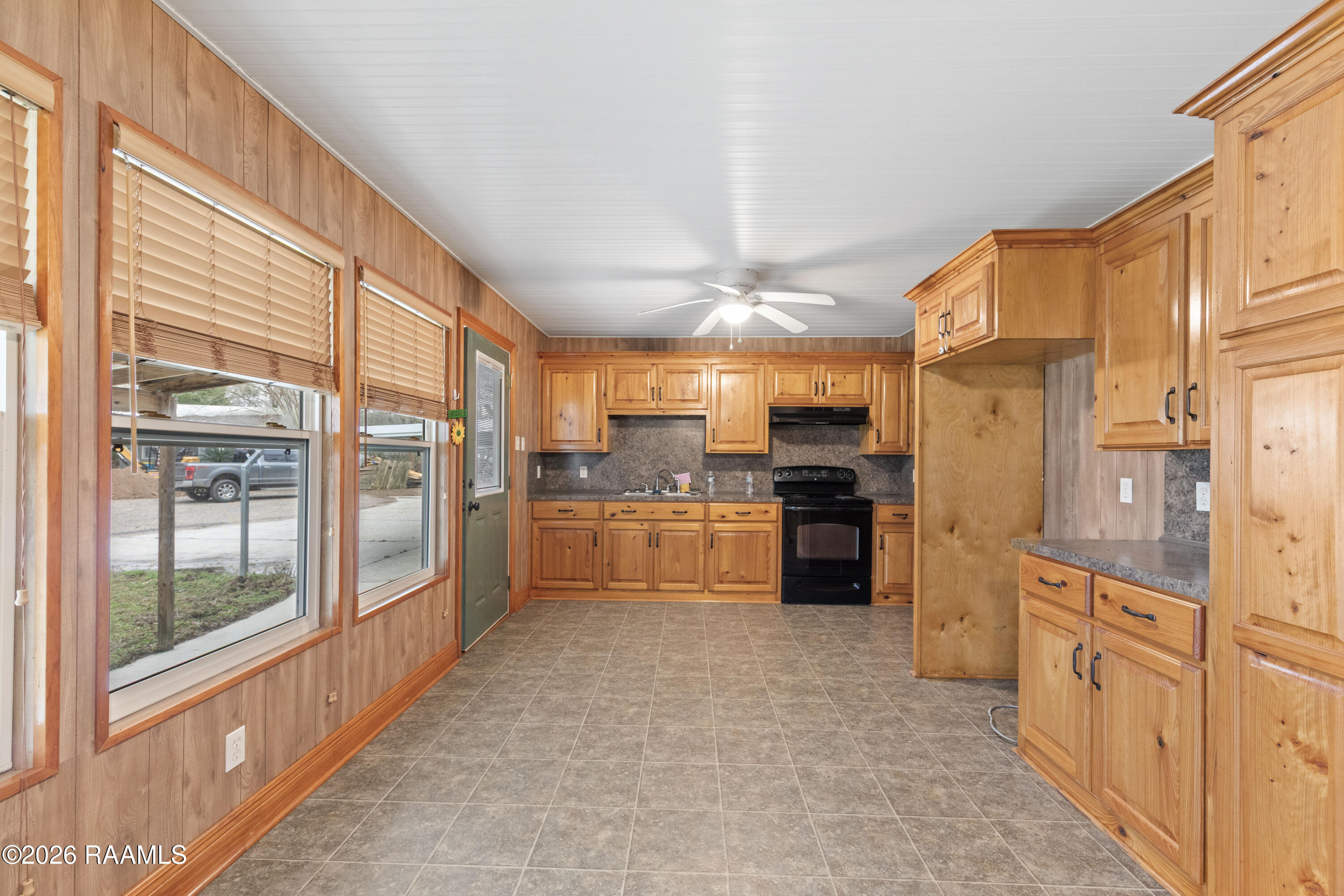 1036 Gabriel Street Breaux Bridge, LA 70517 - Photo 21 of 51 1036Gabriel-25 (1)