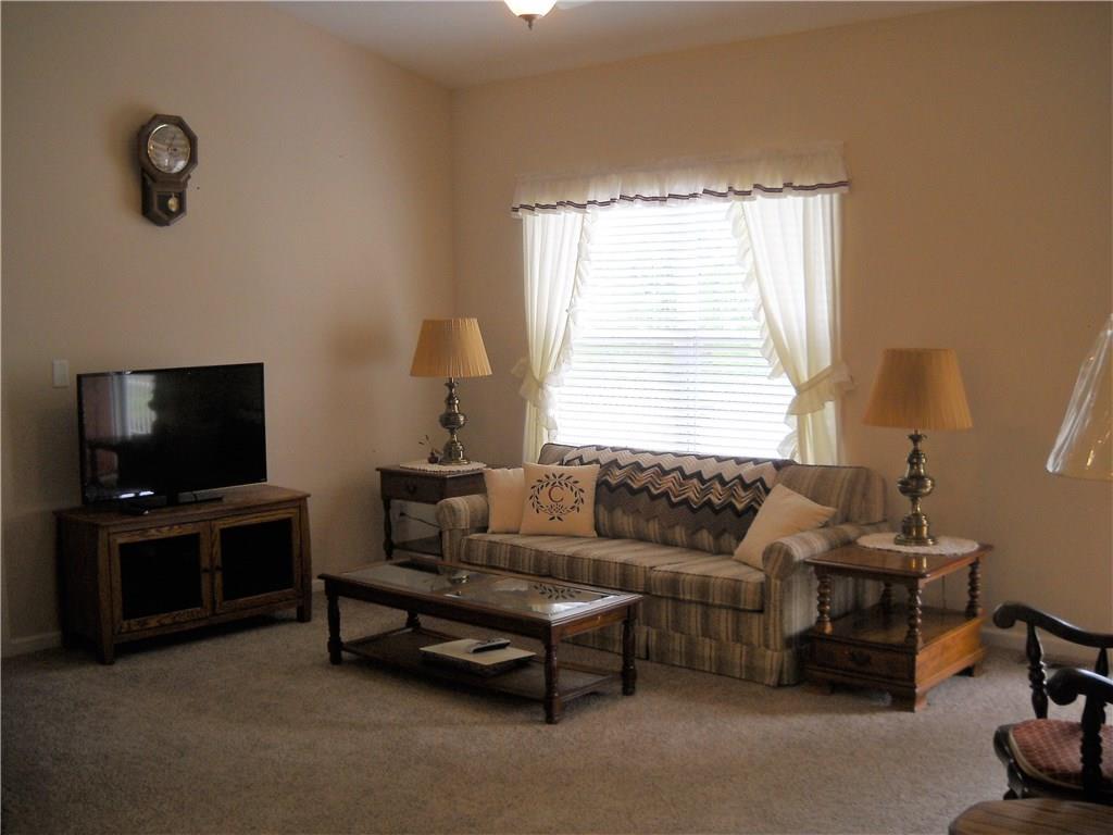 1734 Northpoint Road Springfield, OH 45503 - Photo 8 of 35 Gallery Image 8