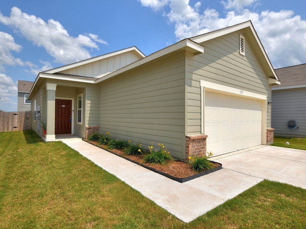 237 Rainey Drive, Unit 76A Jarrell, TX 76537 - Photo 1 of 1