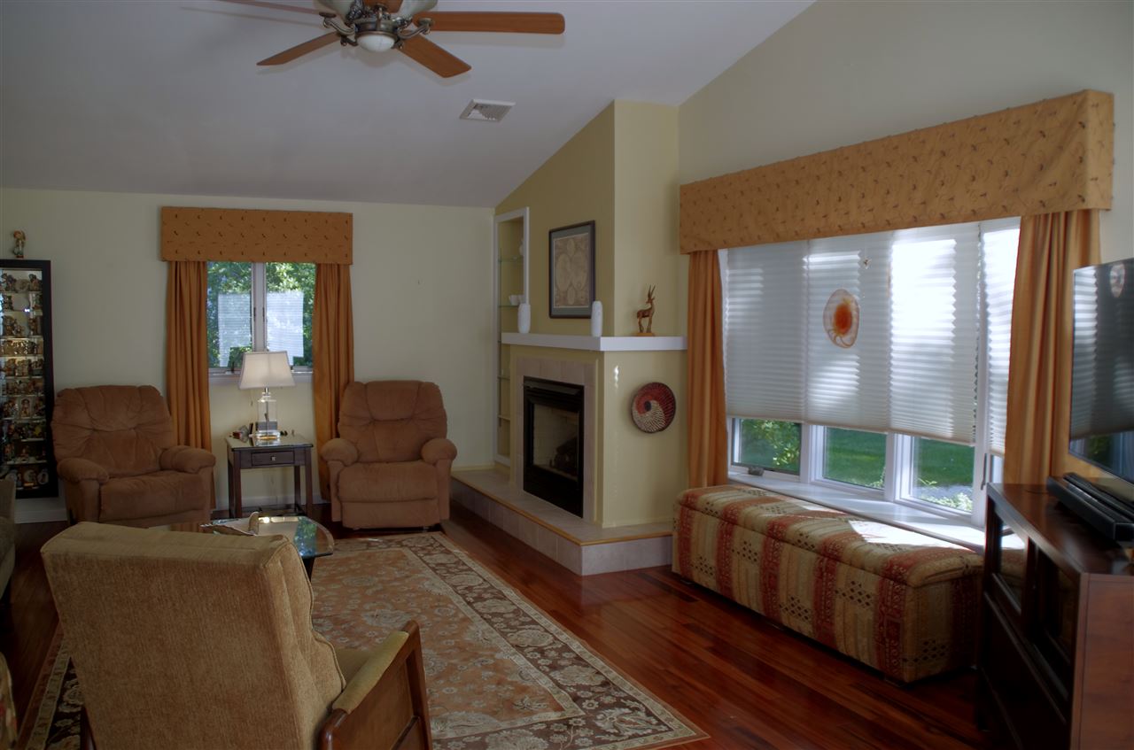 17 Corson Street Rochester, NH 03867 - Photo 3 of 17