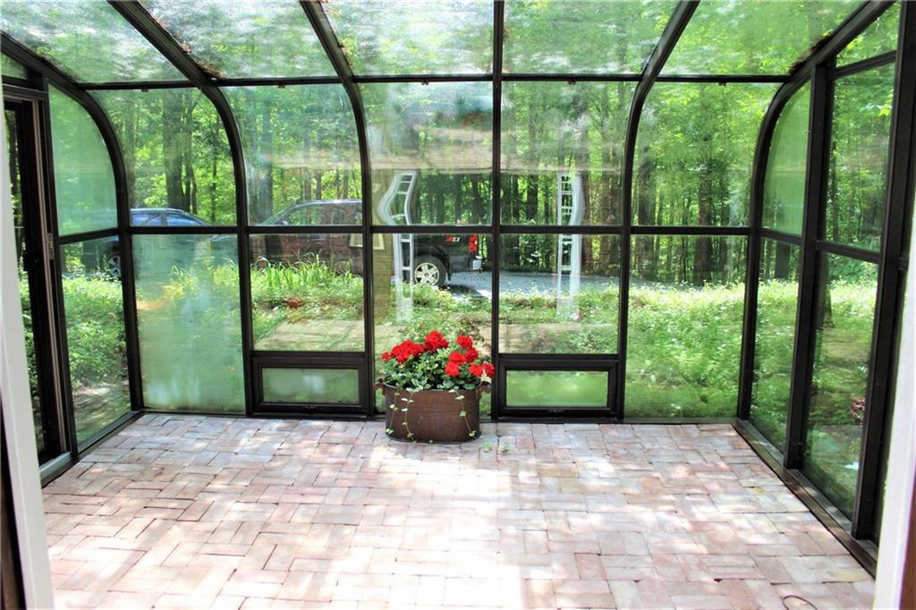 1084 Spring Hill Road Murrysville, PA 15668 - Photo 5 of 25 Gallery Image 5