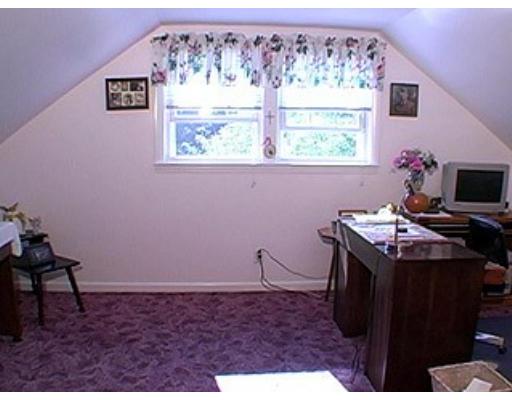 36 Anthony Road Tewksbury, MA 01876 - Photo 8 of 12 Gallery Image 8