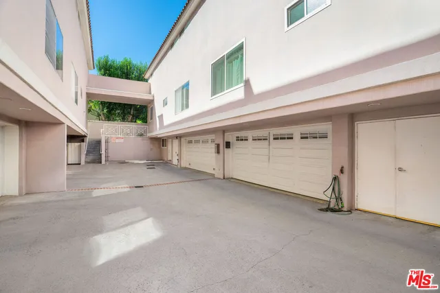 a view of a house with a garage