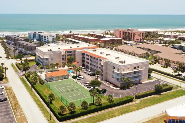$3,795 | 125 Pulsipher Avenue, Unit 402, Cocoa Beach, FL 32931