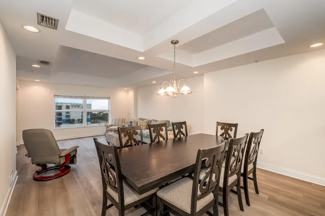 $4,000 | 125 Pulsipher Avenue, Unit 402, Cocoa Beach, FL 32931