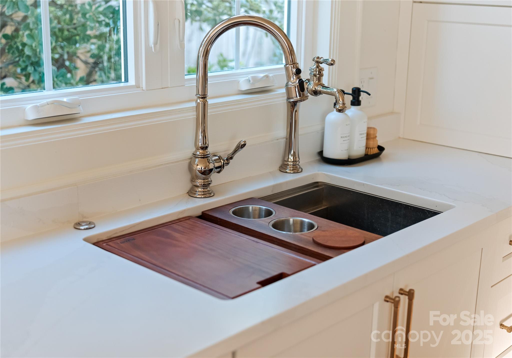 3415 Holt Street Charlotte, NC 28205 - Photo 13 of 48