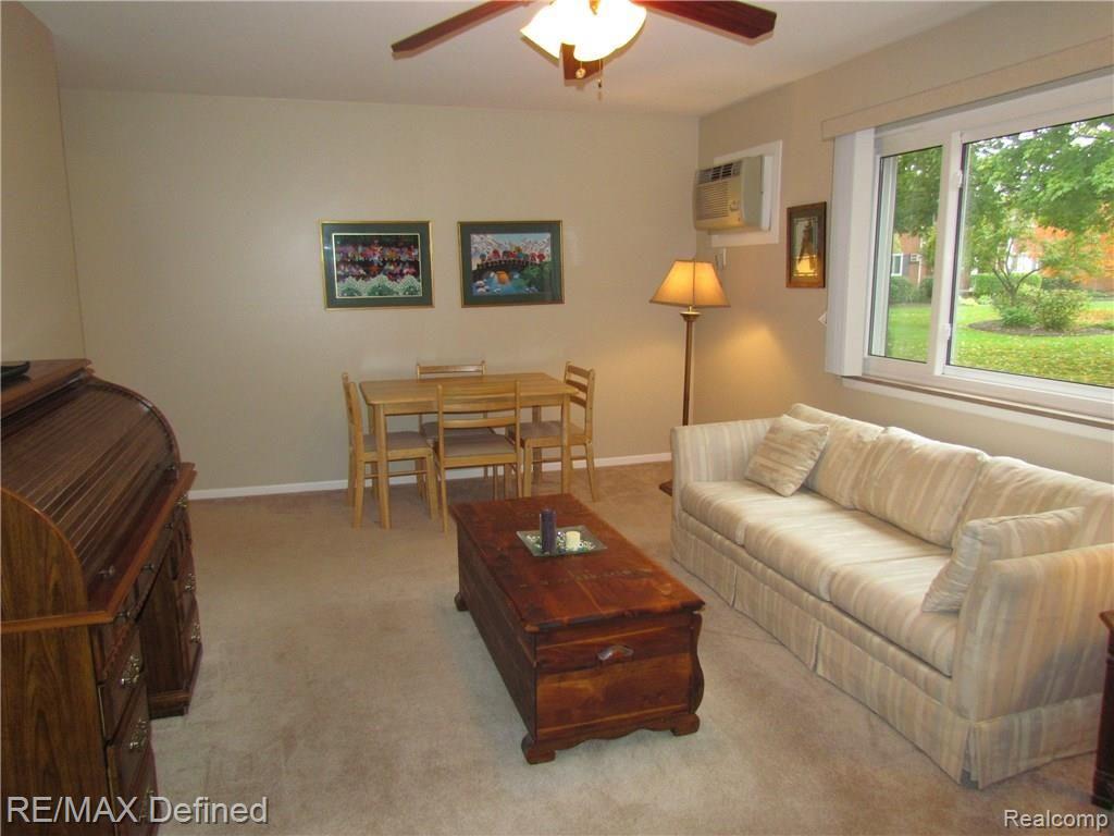 1103 Tienken Court Rochester Hills, MI 48306 - Photo 6 of 17