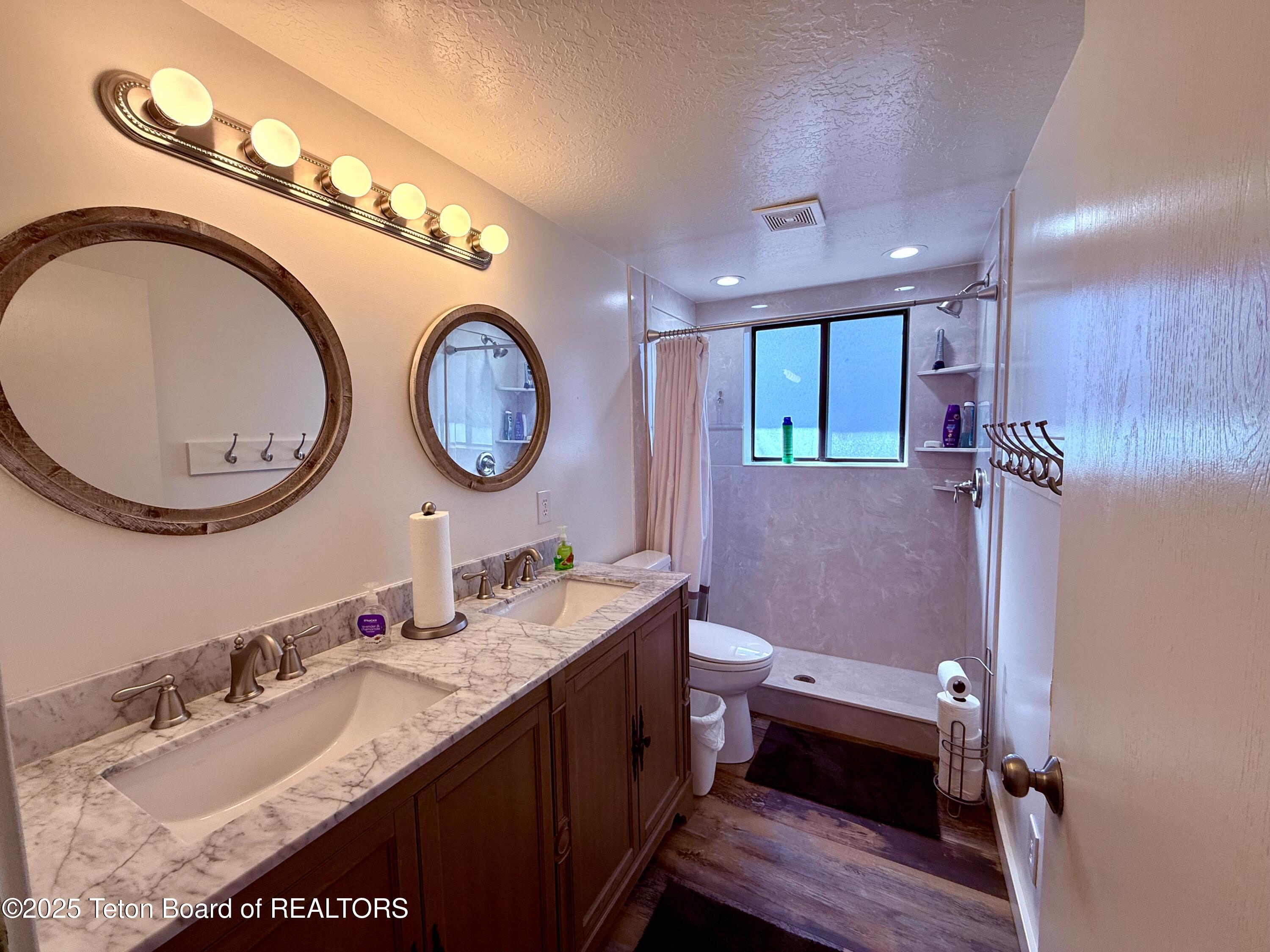 161 Vista W Drive Star Valley Ranch, WY 83127 - Photo 7 of 18 Upstairs Bath