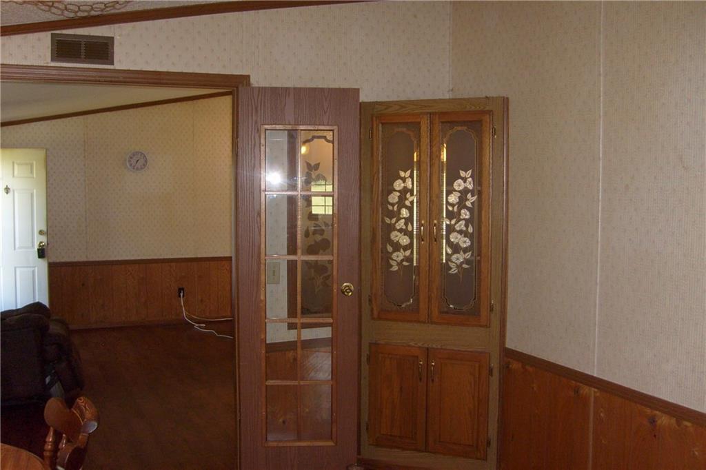 3289 Old Springfield Road Springfield, OH 45502 - Photo 7 of 35