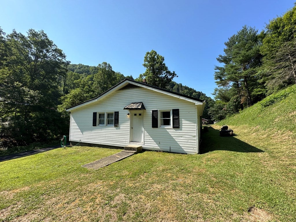 1481 Boyds Rdg Road Vansant, VA 24656 - Photo 12 of 62 Gallery Image 12