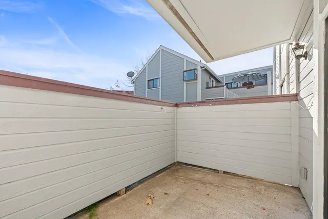 $315,000 | 7401 Auburn Oaks Court, Unit M, Citrus Heights, CA 95621