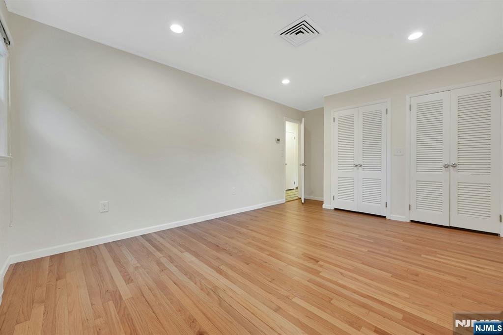 26 Alpine Drive Wayne, NJ 07470 - Photo 22 of 45