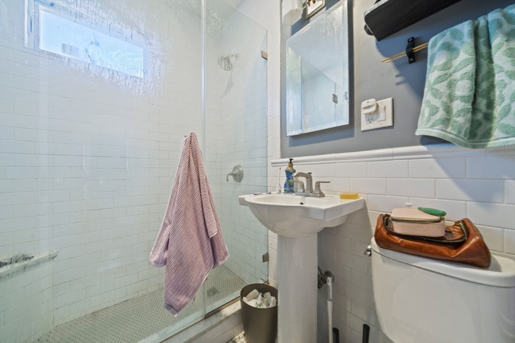 16 Hamilton Road Somerville, MA 02144 - Photo 19 of 40 Gallery Image 19