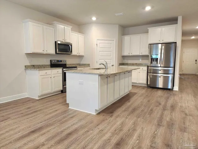 $2,200 | 7890 Burnside Loop, Pensacola, FL 32526