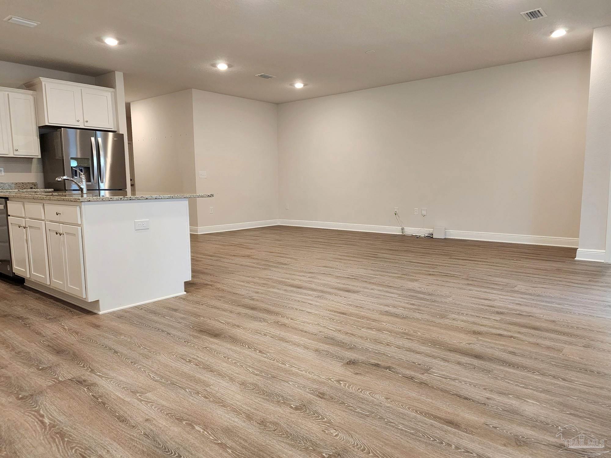 7890 Burnside Loop Pensacola, FL 32526 - Photo 7 of 29