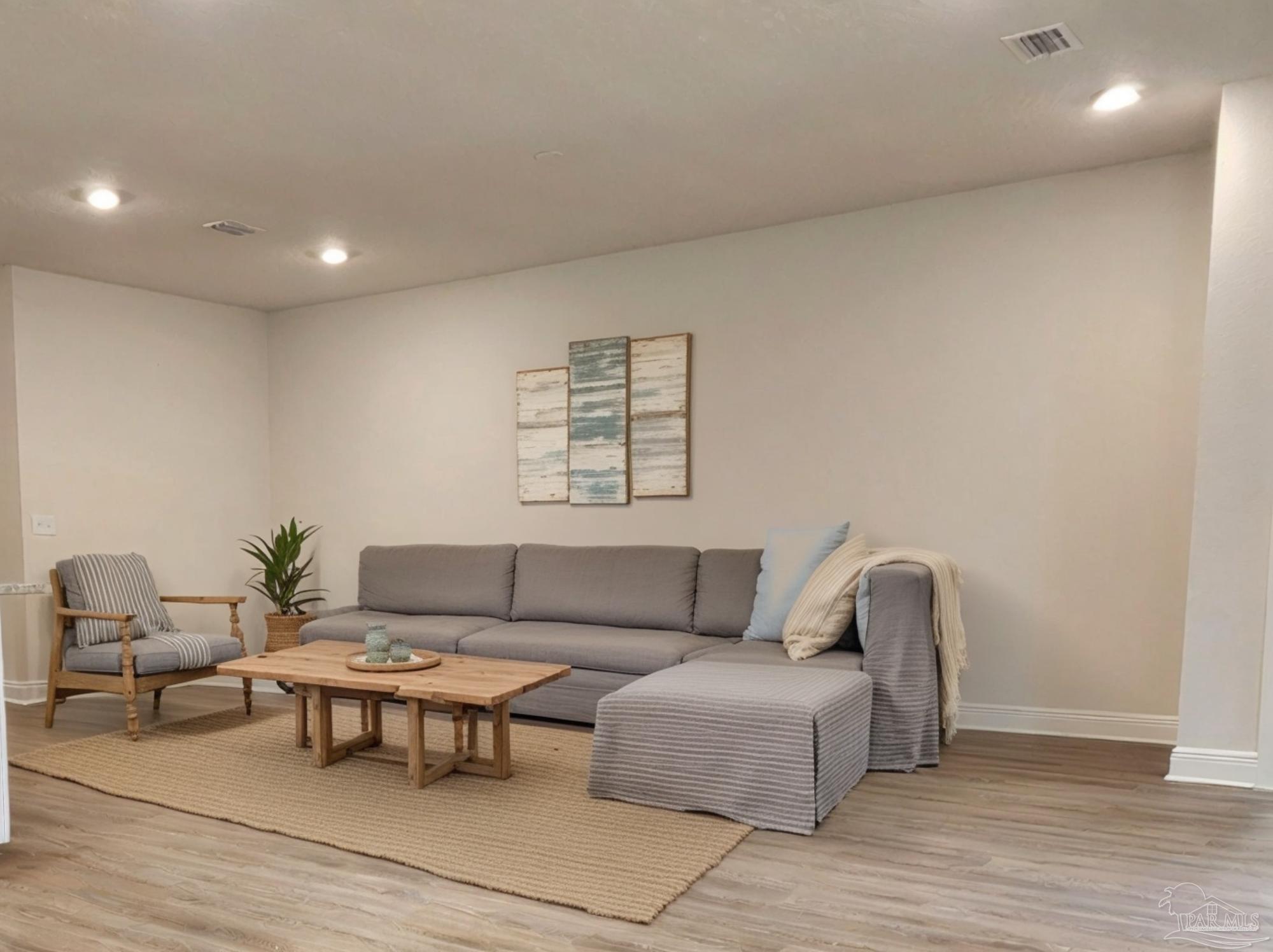 7890 Burnside Loop Pensacola, FL 32526 - Photo 8 of 29